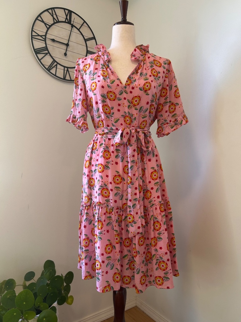Rungolee Melodie Pink Floral 100% Silk Ruffle Dress Size Medium